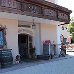 Landgasthof Fürstenbrunn Inn Grödig