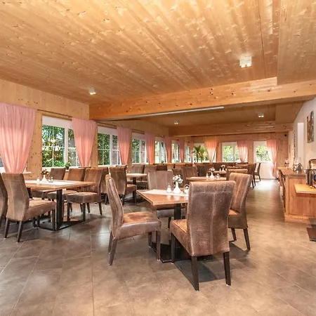 Landgasthof Fuerstenbrunn Πανδοχείο