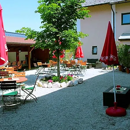 Estalagem Landgasthof Fuerstenbrunn Grödig