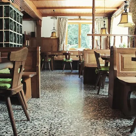 Landgasthof Fürstenbrunn Inn