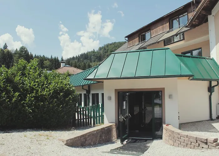 Landgasthof Fuerstenbrunn Penzion Grödig